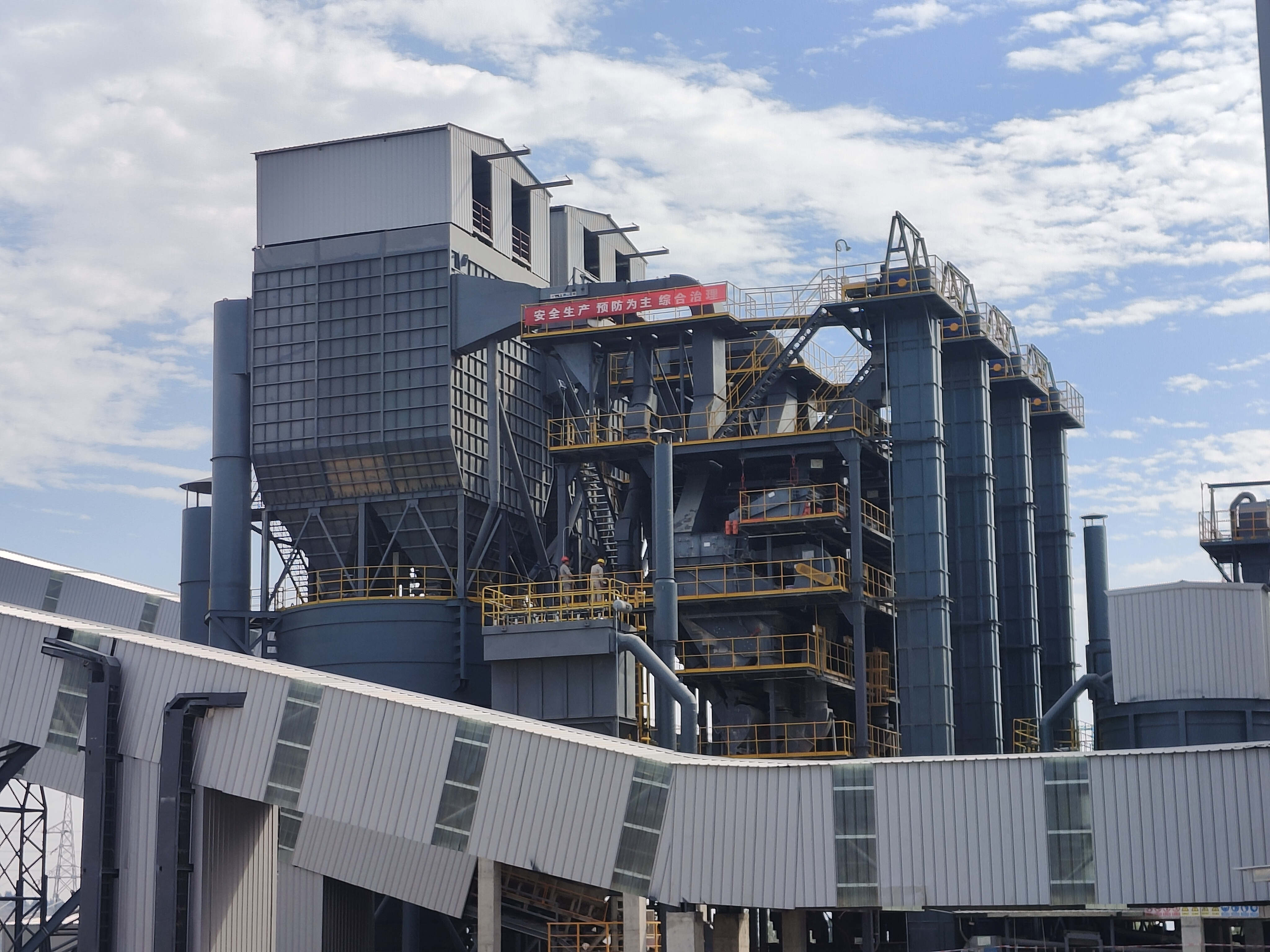 建筑垃圾制砂與普通機(jī)制砂的區(qū)別？為什么推薦制砂樓制砂？